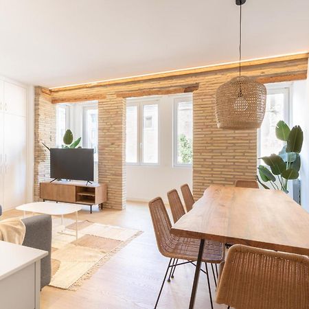 Daniela'S Lovely Apartment Aire Y Wifi By Apartamentos ログローニョ エクステリア 写真
