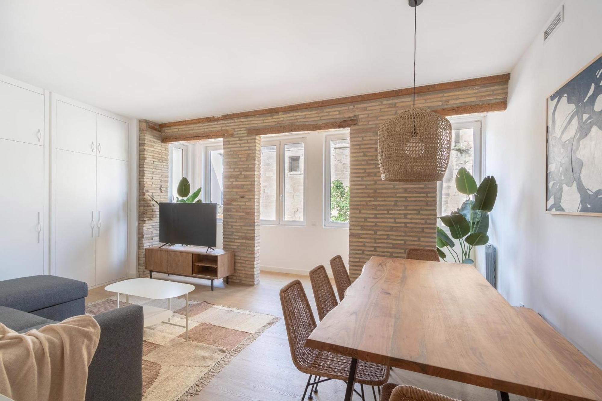 Daniela'S Lovely Apartment Aire Y Wifi By Apartamentos ログローニョ エクステリア 写真