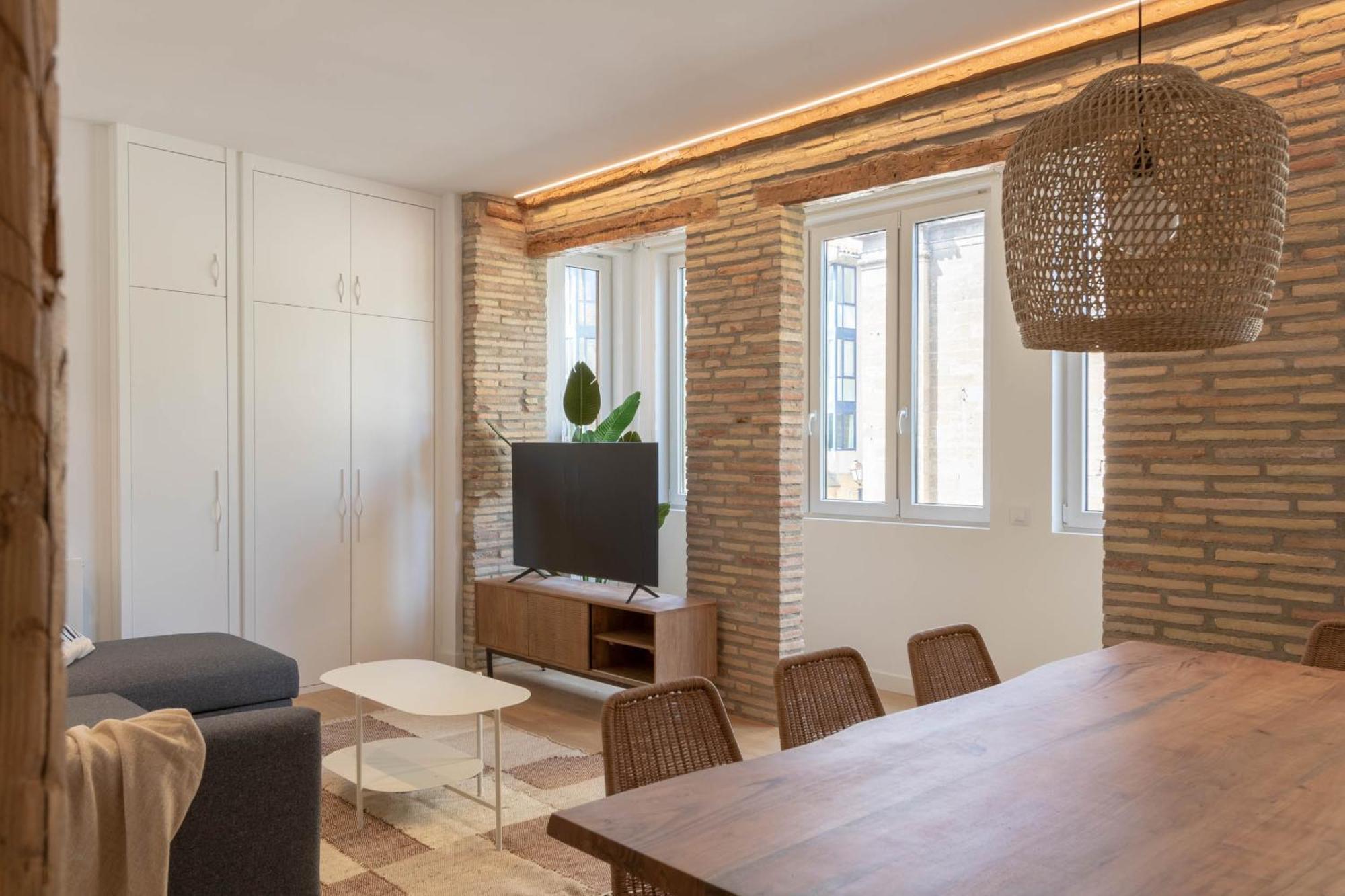 Daniela'S Lovely Apartment Aire Y Wifi By Apartamentos ログローニョ エクステリア 写真
